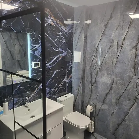 Bloc Nou - Self Check In - Free Parking * Craiova