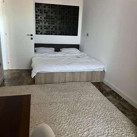 Apartment Bloc Nou - Self Check In - Free Parking