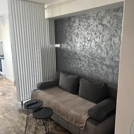 Apartament Bloc Nou - Self Check In - Free Parking